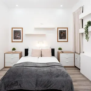 https://extra-central-new-charming-studio.inbudapesthotels.com