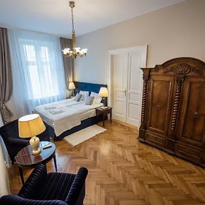 https://mjz-apartments-old-town-krakow.krakowhotelspoland.com